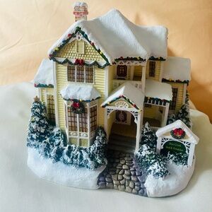 Hawthorne Village - Creek Village Bed & Breakfast